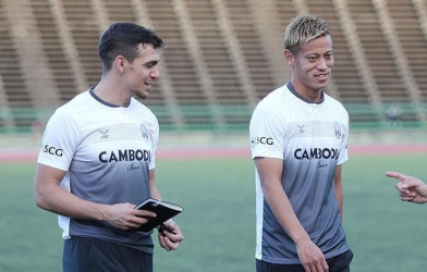 Keisuke Honda sẽ dẫn dắt Campuchia đá Vòng loại World Cup 2022