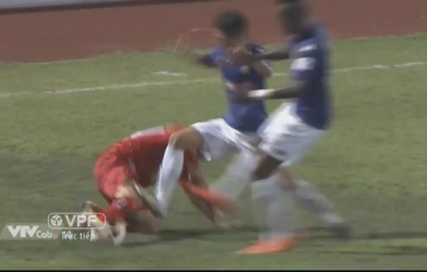 Tổng hợp những pha chơi xấu mà cầu thủ HAGL phải chịu trước Hà Nội FC