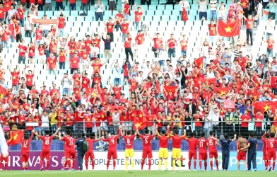 Hình ảnh đẹp của các cầu thủ U20 Việt Nam sau trận đấu