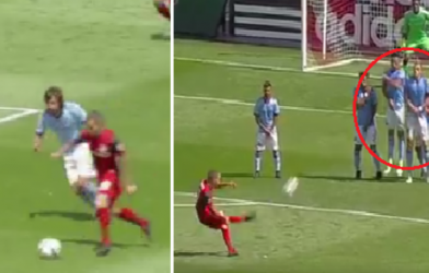 Pirlo bị chỉ trích vì pha xếp hàng rào sút phạt khó tin