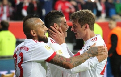 Highlights: Bayer Leverkusen 1-3 Bayern Munich (V18 Bundesliga)