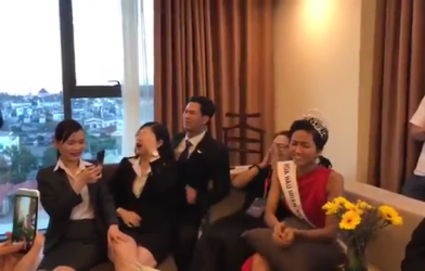 Cảm xúc của hoa hậu H'Hen Niê khi xem loạt sút pen cân não U23 Việt Nam - U23 Quatar