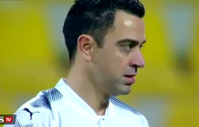 VIDEO: Xavi lập siêu phẩm đá phạt ở giải Qatar League