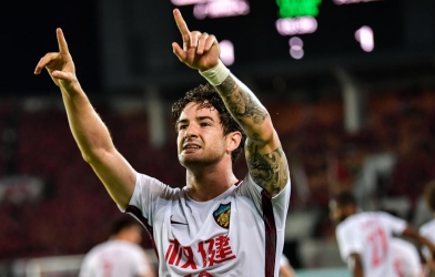 Cựu sao Milan rời Trung Quốc, trở lại châu Âu?