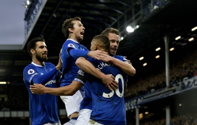 Chuyển nhượng sáng 13/5: Atletico và PSG tranh giành sao Ngoại hạng Anh