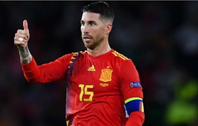 Ramos chính thức đi vào lịch sử bóng đá sau trận thắng Faroe