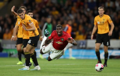 Pogba hóa tội đồ, MU vẫn chưa thể hóa giải lời nguyền 'bất thắng'