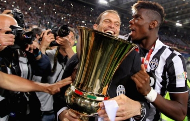 Thầy cũ của Pogba học tiếng Anh, chờ 'ghế nóng' MU  