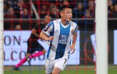 'Ronaldo Trung Quốc' tiếp tục viết lịch sử tại Europa League