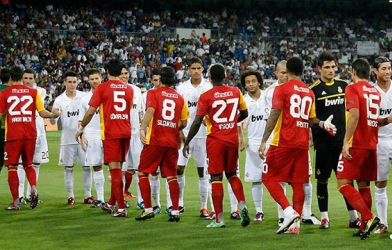Galatasaray vs Real Madrid: Cuộc gặp của những kẻ khốn cùng 