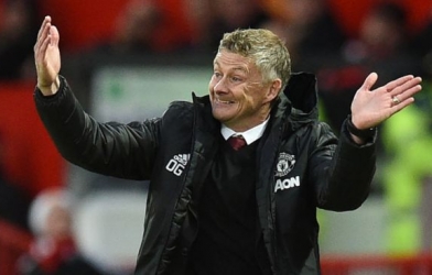 Solskjaer nghĩ ra sáng kiến lạ sau hiệp 1 thất vọng của MU