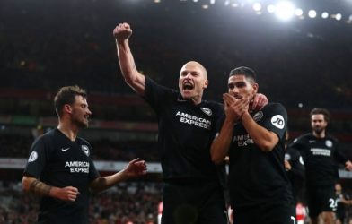 Thua tiếp trên sân nhà, Arsenal chìm sâu vào nỗi thất vọng