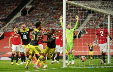 Vì sao MU không thay người trong những phút cuối đấu Southampton