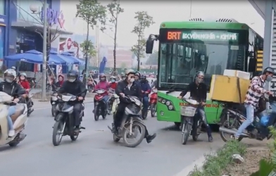 Chú ý: Giờ nào đi vào làn xe buýt BRT sẽ bị phạt?