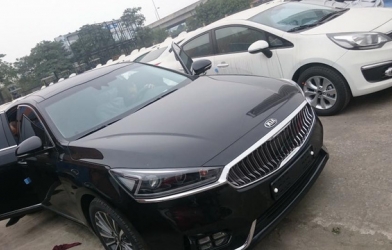 KIA K7 cập bến Hà Nội với giá 1,8 tỷ đồng