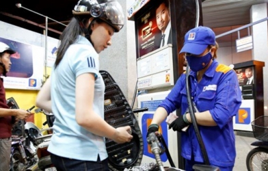 Bộ Tài Chính lại đề xuất nâng thuế, xăng nguy cơ tăng giá 