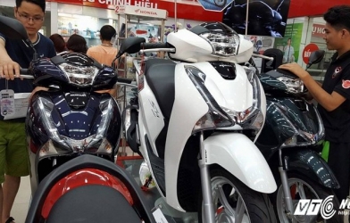 Xe máy Honda đồng loạt giảm giá, bao gồm cả SH