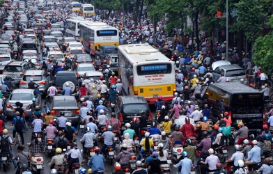 Cấm xe máy trong nội đô, hơn 90% người Hà Nội đồng ý