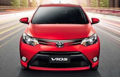 Toyota Vios giảm giá mạnh: Xe bán chạy nhất gây chấn động