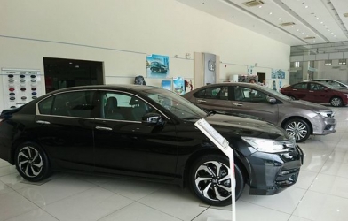 Thị trường ô tô tháng 07: Giá giảm kịch sàn vẫn ế dài