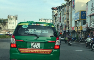 Cạnh tranh thất thế, taxi truyền thống 'kêu gào' yêu nước