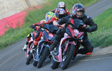 Tuy Hòa rực lửa chiều Chủ Nhật vừa qua