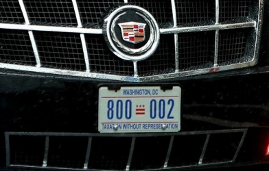 Giải nghĩa dòng chữ bí ẩn trên biển số xe Tổng thống Mỹ