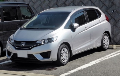 5 ô tô cũ giá rẻ 'hết hồn' khiến ai cũng muốn mua