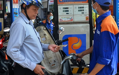 Giá xăng ngày 20/12: Vào kỳ điều chỉnh, chờ đợi biến động