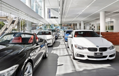 Ô tô BMW giảm gần 600 triệu, xe sang mất giá mạnh