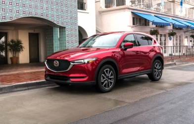 Hãng khan xe bán, hãng miệt mài ưu đãi dịp cận Tết