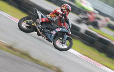 “Thiêu đốt” sáng chủ nhật Bình Dương