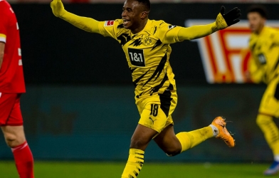 Youssoufa Moukoko: Anh hùng xuất thiếu niên