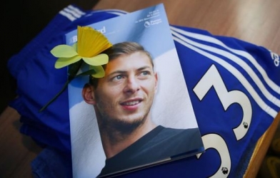 Cardiff tung bằng chứng không trả phí chuyển nhượng Sala