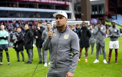 NÓNG: Cựu sao tuyển Anh tuyên bố giải nghệ ở tuổi 32