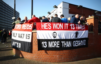 'Chúng tôi là CĐV MU nhưng sẽ cổ vũ Man City chiến thắng'