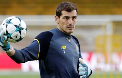 NÓNG: Thủ môn Casillas phải nhập viện khẩn cấp