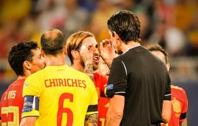 Trọng tài xin lỗi Sergio Ramos vì chiếc thẻ vàng nhầm lẫn