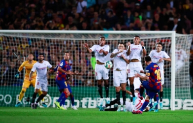 Barca hủy diệt Sevilla trong 'bữa tiệc' 4 bàn thắng, 2 thẻ đỏ
