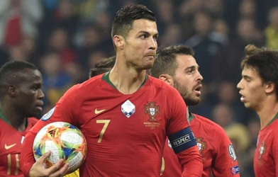 Ronaldo: 'Tôi không cần đi tìm kỷ lục, nó tự tìm đến tôi'