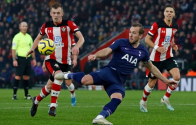 Thất bại bạc nhược, Tottenham bỏ lỡ cơ hội áp sát top 4