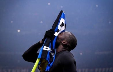 Lukaku nổ súng, Inter lội ngược dòng ngoạn mục trước Milan