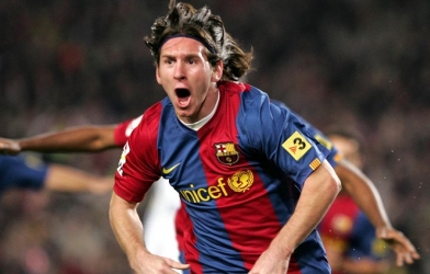 VIDEO: Messi và cú hat-trick đầu tiên vào lưới Real Madrid