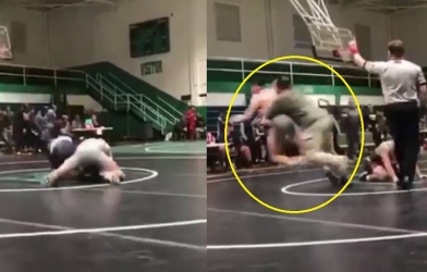 Con trai bị hạ gục, cha 'liều mạng' lao vào tấn công đối thủ