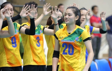 Chân dài 20 tuổi xinh xắn Thu Hoài: Tương lai của BCVN