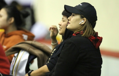 Hoa khôi BC, Nguyễn Linh Chi rạng ngời ở ghế khán giả