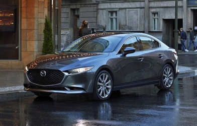 Mazda 3: Giá xe lăn bánh, khuyến mại, đánh giá (06/2021)