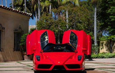 Siêu xe Ferrari 17 tuổi được bán đấu giá từ 2,6 triệu USD