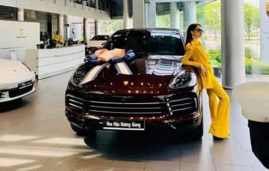 Hương Giang Idol tậu Porsche Cayenne, chọn riêng màu ngoại thất 70 triệu