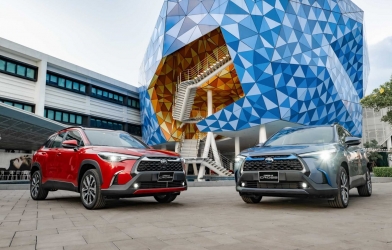 Giá lăn bánh Toyota Corolla Cross vừa ra mắt: Từ 814 triệu VNĐ